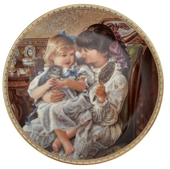 ⭐️HOST PICK⭐️ Rare Plate 22k gold border ‘Sister's Love Forever’, by San… - Picture 1 of 9